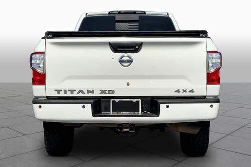 2017 Nissan Titan XD SV
