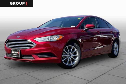 Ruby Red Metallic Tinted Clearcoat 2017 Ford Fusion SE