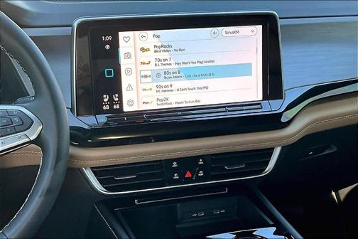 2024 Volkswagen Atlas Cross Sport 2.0T SE w/Technology