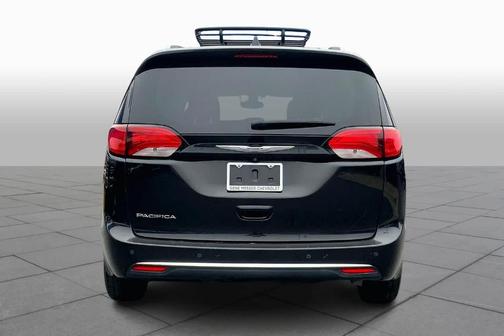 2019 Chrysler Pacifica Touring-L