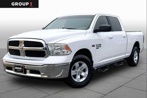 Bright White Clearcoat 2019 RAM 1500 SLT