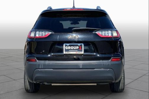 Diamond Black Crystal Pearlcoat 2019 Jeep Cherokee Latitude