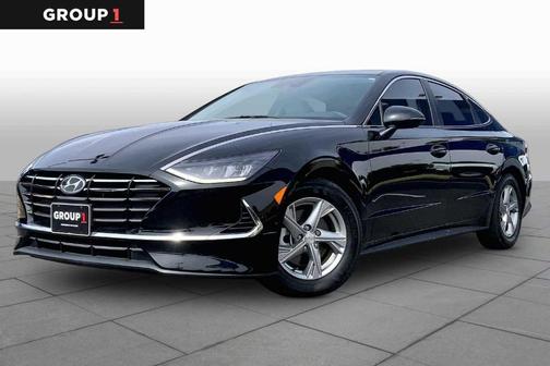 Phantom Black 2022 Hyundai SONATA SE