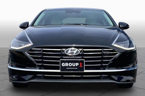 Phantom Black 2022 Hyundai SONATA SE