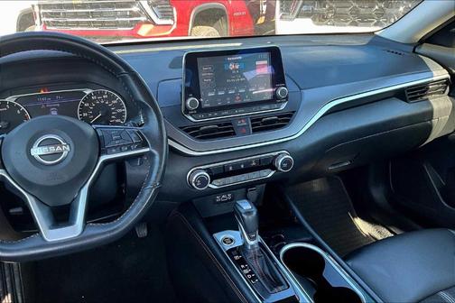 2024 Nissan Altima 2.5 SR