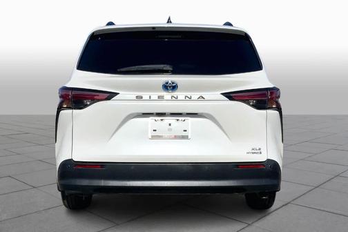 2022 Toyota Sienna XLE