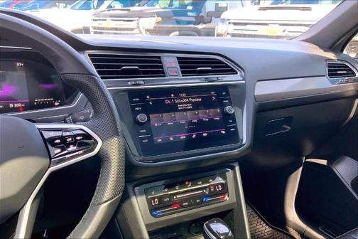 Platinum Gray Metallic 2024 Volkswagen Tiguan 2.0T SE R-Line Black
