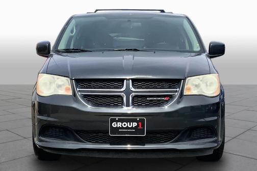 Dark Charcoal Pearl 2012 Dodge Grand Caravan SXT