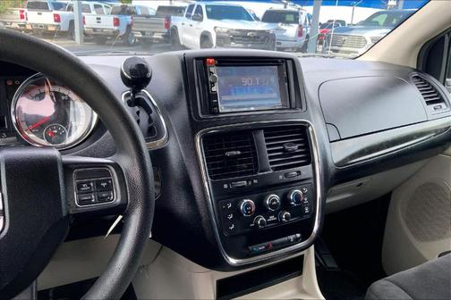 Dark Charcoal Pearl 2012 Dodge Grand Caravan SXT