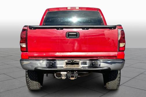 2005 Chevrolet Silverado 1500 LS Crew Cab
