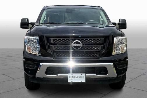 2024 Nissan Titan SV