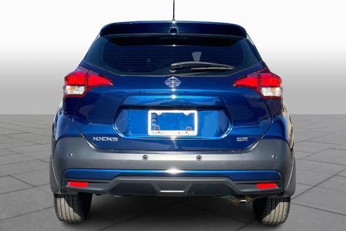 2020 Nissan Kicks SR