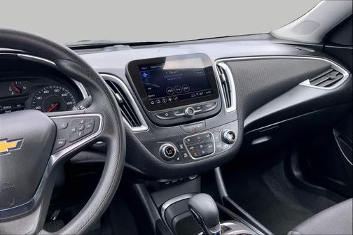 Mosaic Black Metallic 2024 Chevrolet Malibu FWD 1LT