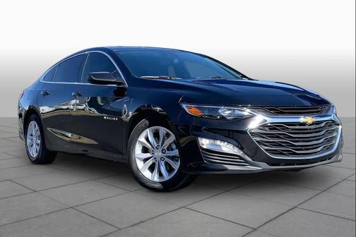 Mosaic Black Metallic 2024 Chevrolet Malibu FWD 1LT