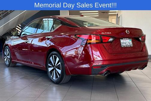 Scarlet Ember Tintcoat 2019 Nissan Altima 2.5 SV
