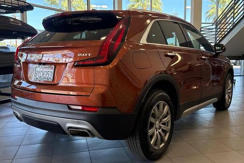 2019 Cadillac XT4 Premium Luxury