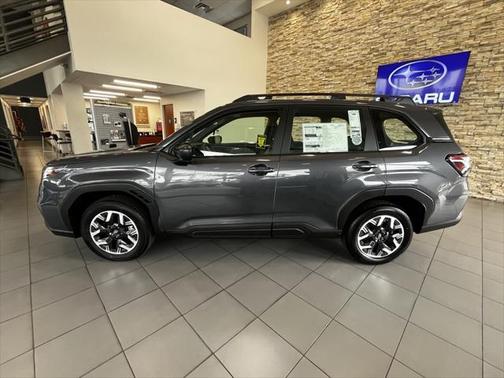 2025 Subaru Forester Base
