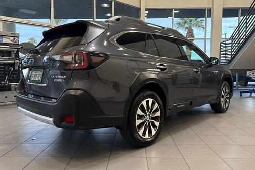 2023 Subaru Outback Touring