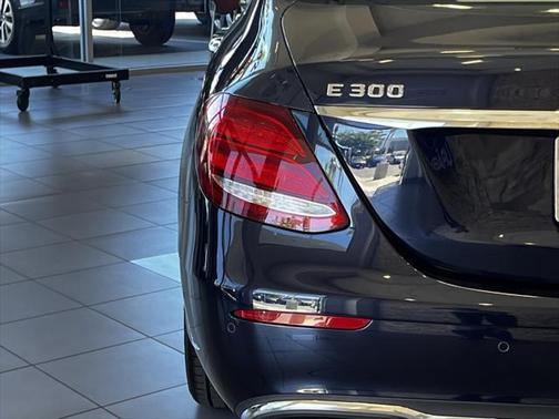2018 Mercedes-Benz E-Class E 300