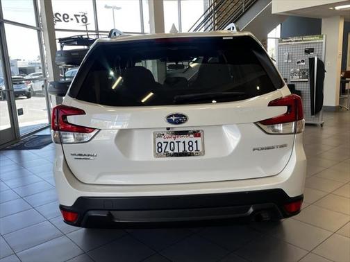 2022 Subaru Forester Premium