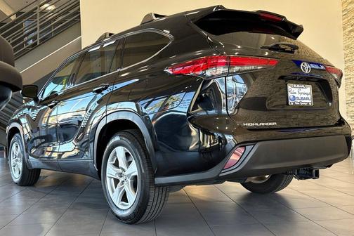 2021 Toyota Highlander L