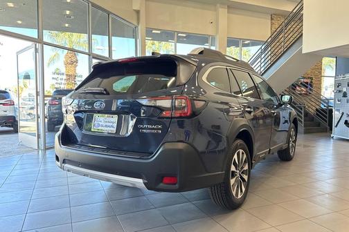 2025 Subaru Outback Touring XT