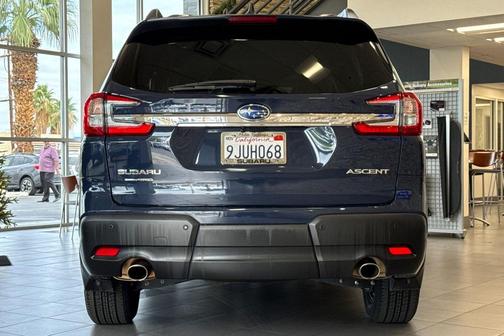 2023 Subaru Ascent Premium 8-Passenger