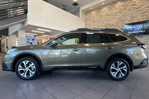 2022 Subaru Outback Touring XT