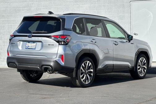 2025 Subaru Forester Hybrid Touring