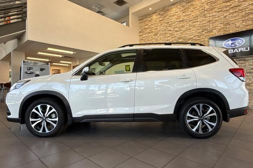 Crystal White Pearl 2023 Subaru Forester Limited