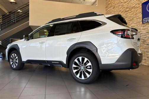 2025 Subaru Outback Touring XT