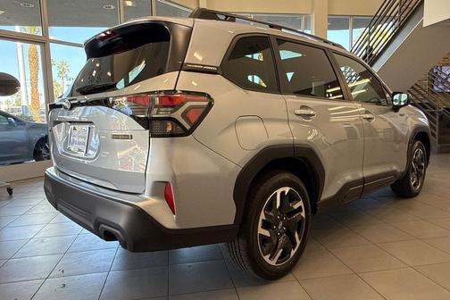 2025 Subaru Forester Hybrid Premium