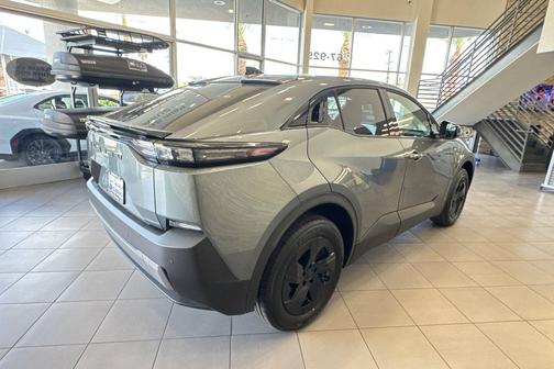 Gray Metallic 2026 Subaru Uncharted Premium FWD