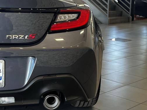 2025 Subaru BRZ tS
