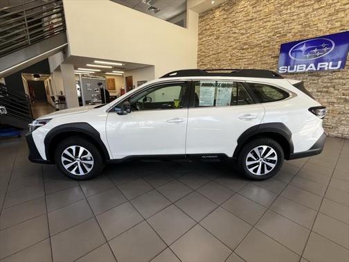 2023 Subaru Outback Base