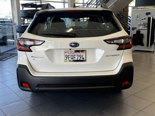 2023 Subaru Outback Base