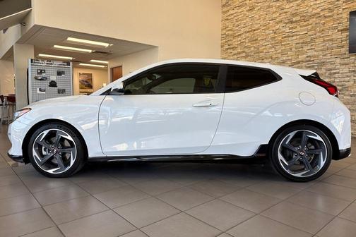 Chalk White 2020 Hyundai Veloster Base