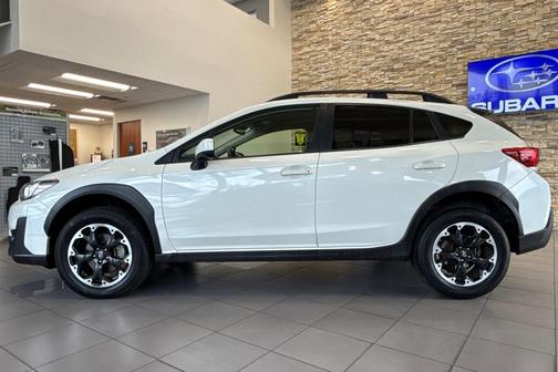 Crystal White Pearl 2021 Subaru Crosstrek Premium