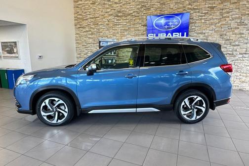 2023 Subaru Forester Touring