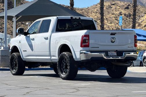 Bright White Clearcoat 2020 RAM 2500 Laramie Crew Cab 4x4 6'4' Box