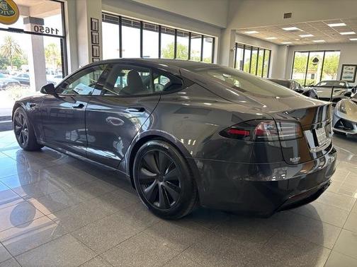 2025 Tesla Model S