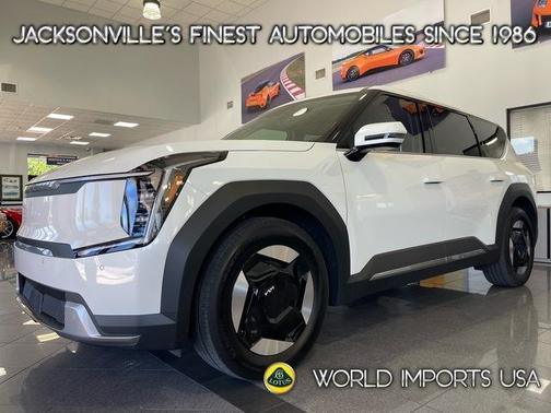 White 2024 Kia EV9 Light Long Range