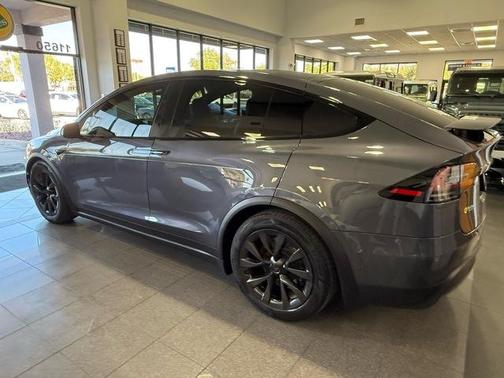 2022 Tesla Model X Base