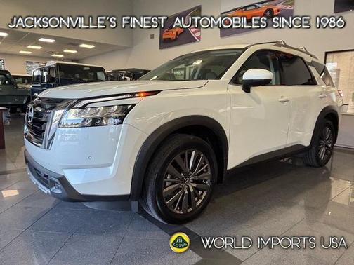 2024 Nissan Pathfinder SL