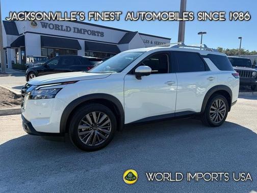 2024 Nissan Pathfinder SL