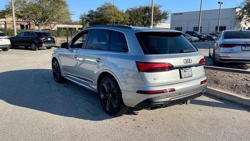 2025 Audi Q7 55 Premium