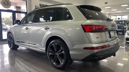 2025 Audi Q7 55 Premium