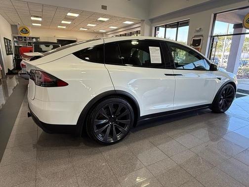 2022 Tesla Model X Base