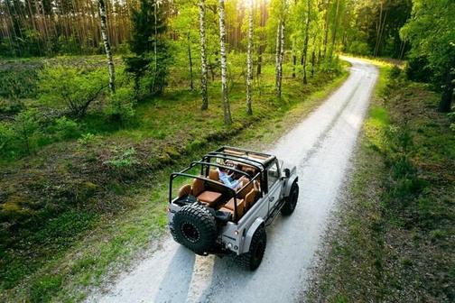 1999 Land Rover Defender 5-DR TD5-FRAME-OFF RESTORATION