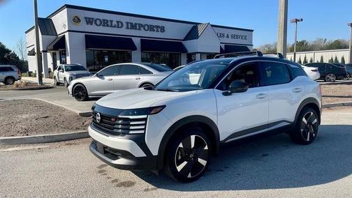 2025 Nissan Kicks SR